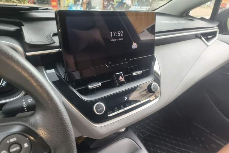 Used Toyota Levin 2023 Smart Electric Hybrid Dual-Engine 1.8L Sport Edition Audio And AC Panel