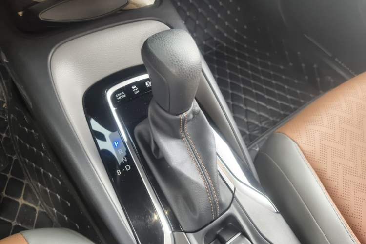 Used Toyota Levin 2023 Smart Electric Hybrid Dual-Engine 1.8L Sport Edition Gear Lever