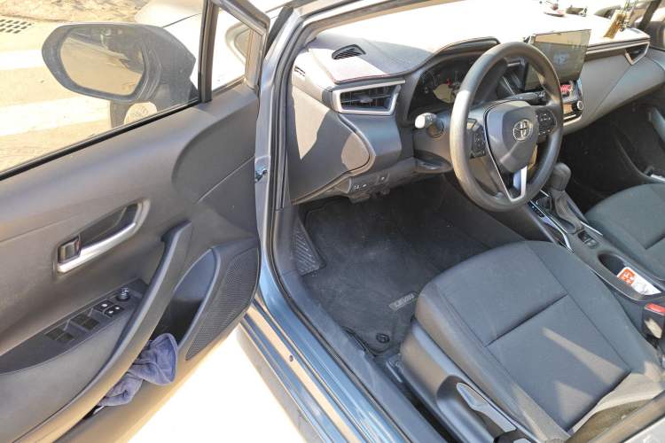 Used Toyota Levin 2023 Smart Electric Hybrid Dual-Engine 1.8L Leading Edition Interior 3