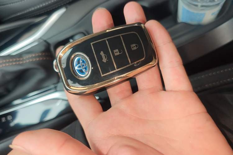 Used Toyota Levin 2023 Smart Electric Hybrid Dual-Engine 1.8L Luxury Edition Vehicle Key
