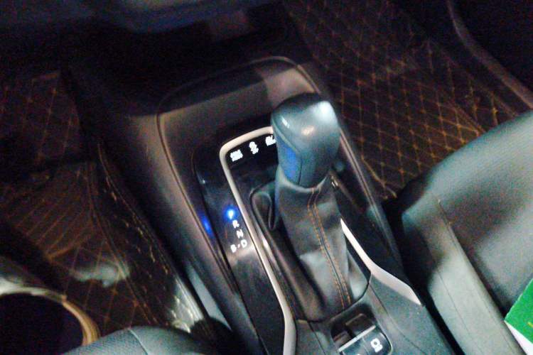 Used Toyota Levin 2023 Smart Electric Hybrid Dual-Engine 1.8L Leading Edition Gear Lever