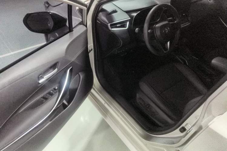 Used Toyota Levin 2023 Smart Electric Hybrid Dual-Engine 1.8L Sport Edition Driver Seat