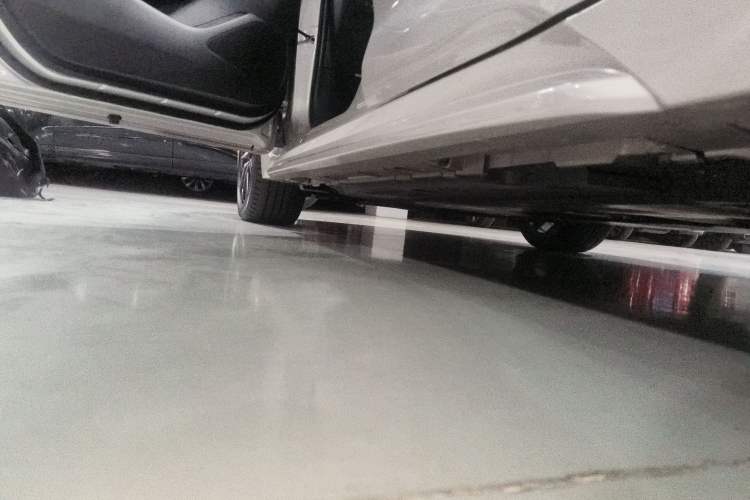 Used Toyota Levin 2023 Smart Electric Hybrid Dual-Engine 1.8L Sport Edition Left Side Sill