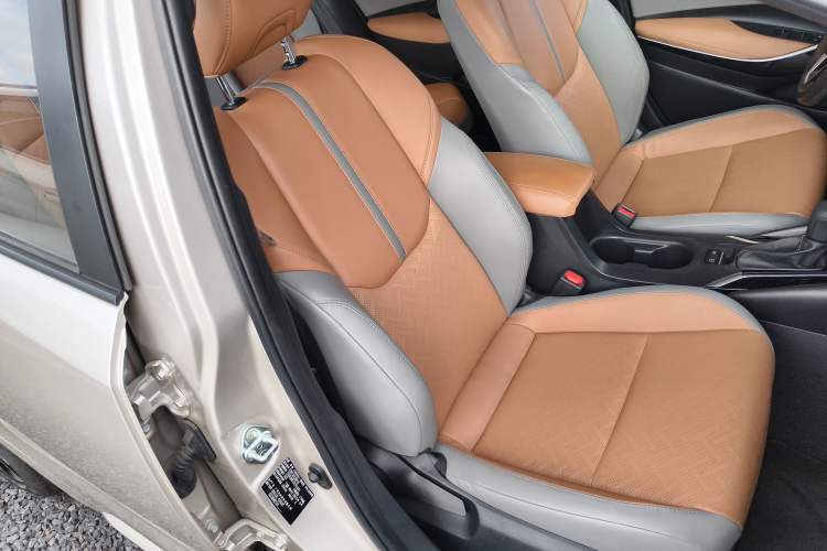Used Toyota Levin 2023 Smart Electric Hybrid Dual-Engine 1.8L Sport Edition Right Front Seat
