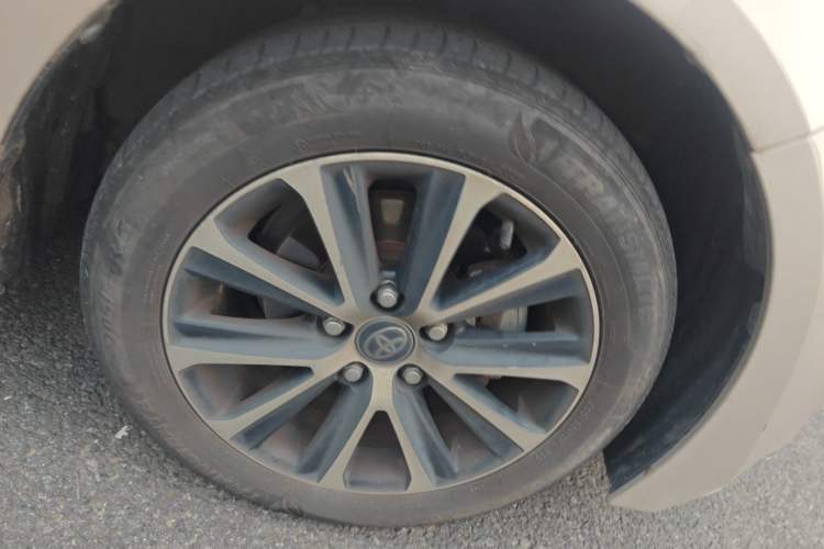 Used Toyota Levin 2023 Smart Electric Hybrid Dual-Engine 1.8L Leading Edition Right Front Wheel Hub