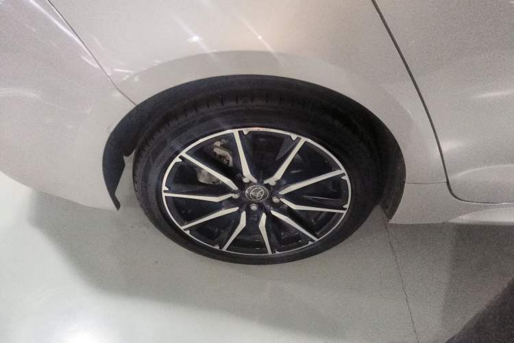 Used Toyota Levin 2023 Smart Electric Hybrid Dual-Engine 1.8L Sport Edition Right Rear Wheel Hub