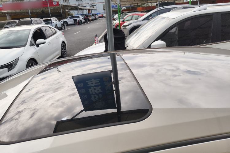 Used Toyota Levin 2023 Smart Electric Hybrid Dual-Engine 1.8L Sport Edition Roof