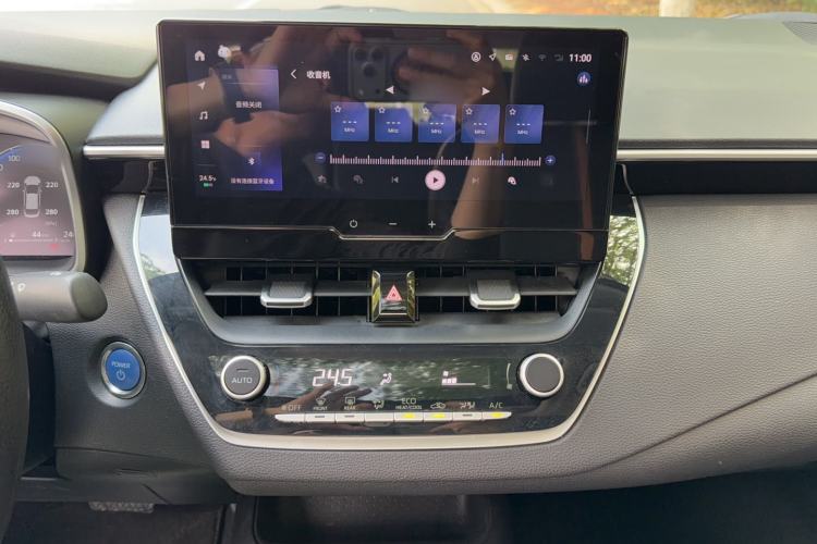 Used Toyota Levin 2023 Smart Electric Hybrid Dual-Engine 1.8L Sport Edition Audio And AC Panel