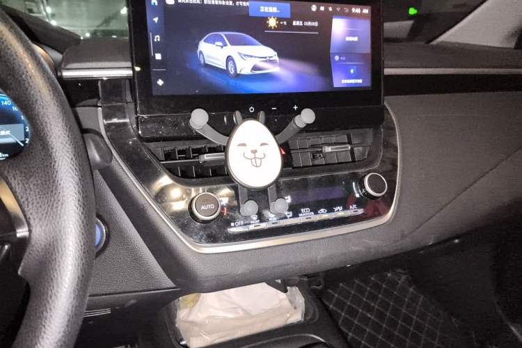 Used Toyota Levin 2023 Smart Electric Hybrid Dual-Engine 1.8L Sport Edition Audio And AC Panel