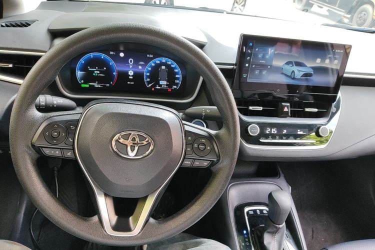 Used Toyota Levin 2023 Smart Electric Hybrid Dual-Engine 1.8L Luxury Edition Center Console