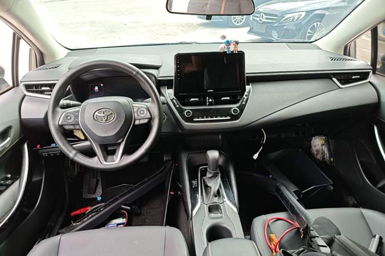 Used Toyota Levin 2023 2.0L Luxury Edition Center Console