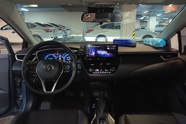 Used Toyota Levin 2023 Smart Electric Hybrid Dual-Engine 1.8L Sport Edition Center Console