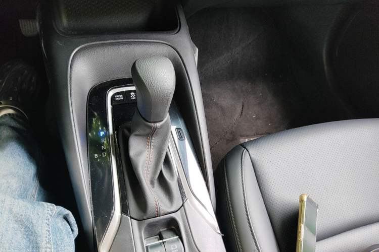 Used Toyota Levin 2023 Smart Electric Hybrid Dual-Engine 1.8L Luxury Edition Gear Lever