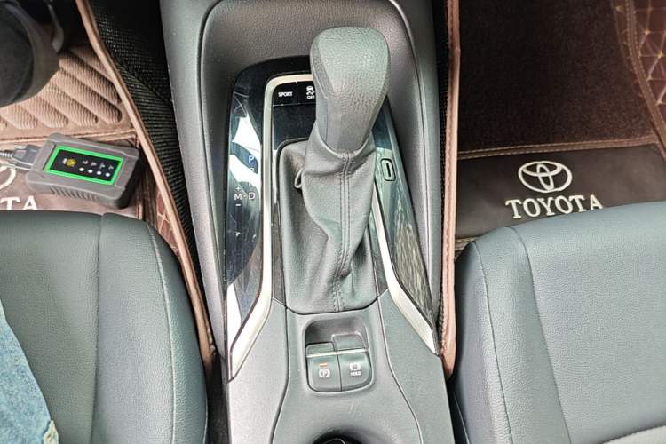 Used Toyota Levin 2023 2.0L Luxury Edition Gear Lever