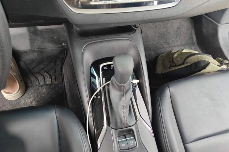 Used Toyota Levin 2023 Smart Electric Hybrid Dual-Engine 1.8L Leading Edition Gear Lever