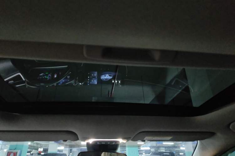 Used Toyota Levin 2023 Smart Electric Hybrid Dual-Engine 1.8L Luxury Edition Headliner