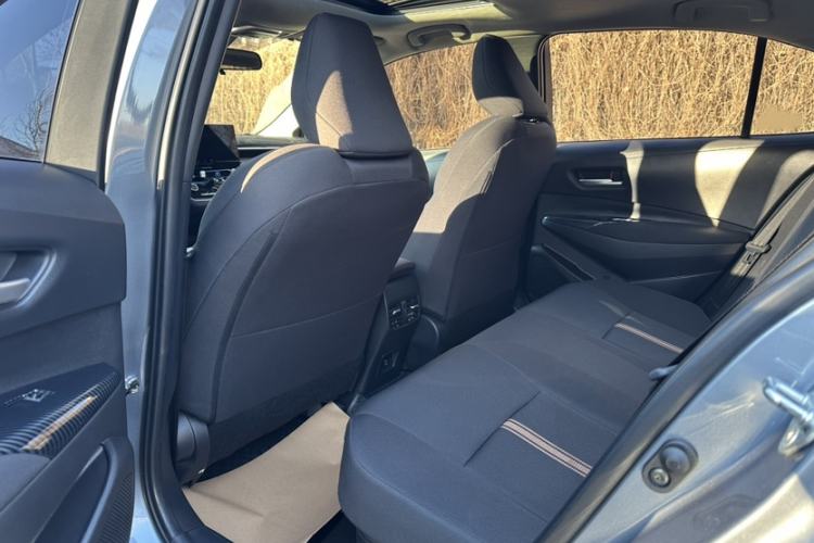 Used Toyota Levin 2023 Smart Electric Hybrid Dual-Engine 1.8L Luxury Edition Interior 3