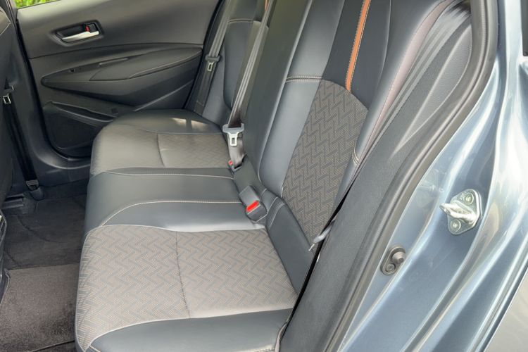 Used Toyota Levin 2023 Smart Electric Hybrid Dual-Engine 1.8L Sport Edition Left Rear Seat