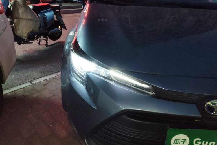 Used Toyota Levin 2023 Smart Electric Hybrid Dual-Engine 1.8L Leading Edition Right Front Headlight