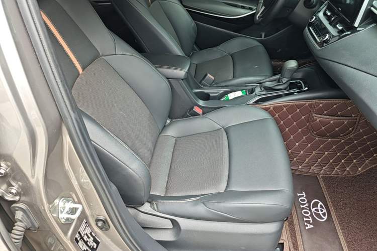 Used Toyota Levin 2023 2.0L Luxury Edition Right Front Seat
