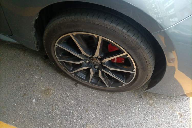 Used Toyota Levin 2023 Smart Electric Hybrid Dual-Engine 1.8L Sport Edition Right Front Wheel Hub
