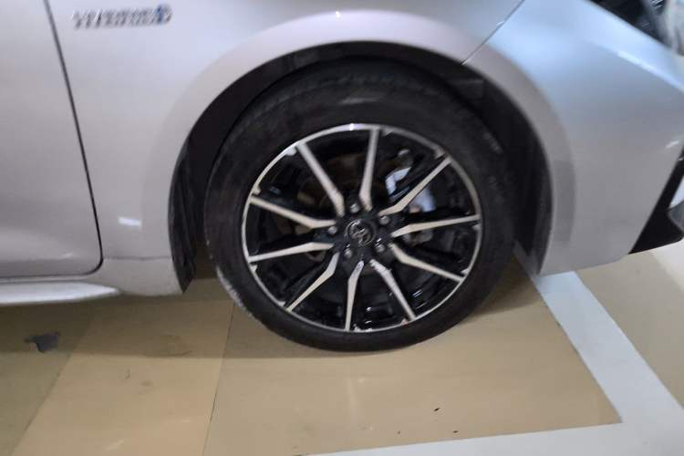 Used Toyota Levin 2023 Smart Electric Hybrid Dual-Engine 1.8L Sport Edition Right Front Wheel Hub