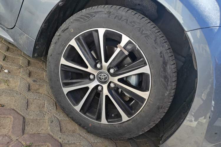 Used Toyota Levin 2023 Smart Electric Hybrid Dual-Engine 1.8L Luxury Edition Right Front Wheel Hub