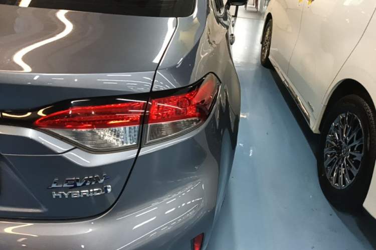 Used Toyota Levin 2023 Smart Electric Hybrid Dual-Engine 1.8L Sport Edition Right Rear Taillight