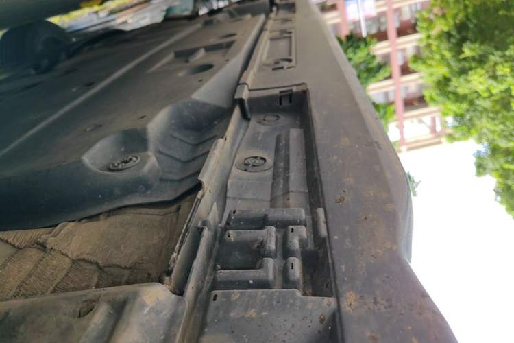 Used Toyota Levin 2023 Smart Electric Hybrid Dual-Engine 1.8L Luxury Edition Right Side Sill