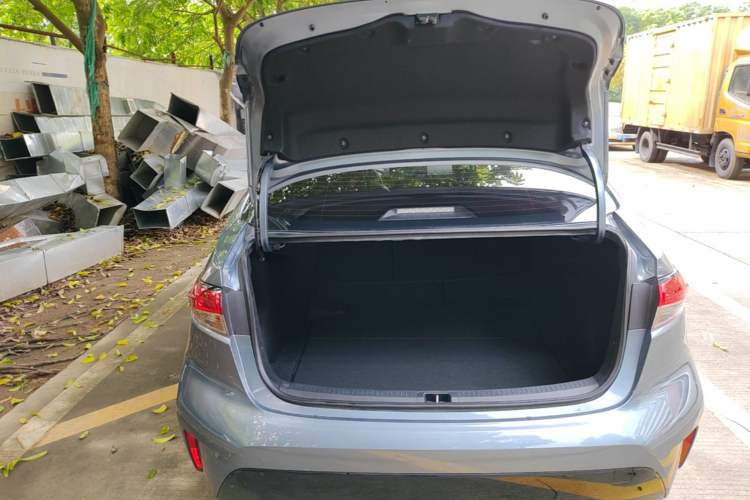 Used Toyota Levin 2023 Smart Electric Hybrid Dual-Engine 1.8L Luxury Edition Trunk