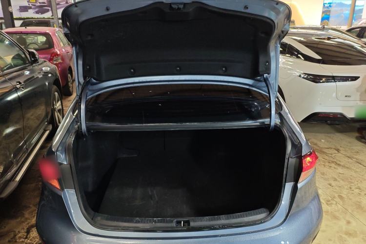 Used Toyota Levin 2023 Smart Electric Hybrid Dual-Engine 1.8L Sport Edition Trunk