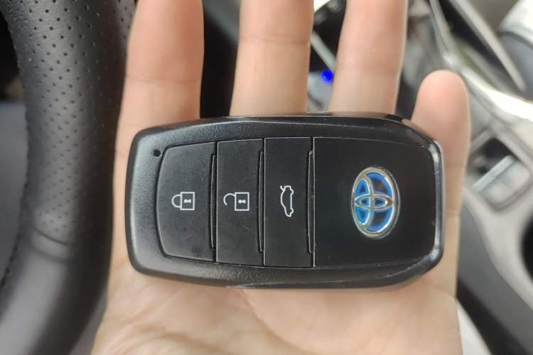 Used Toyota Levin 2023 Smart Electric Hybrid Dual-Engine 1.8L Luxury Edition Vehicle Key