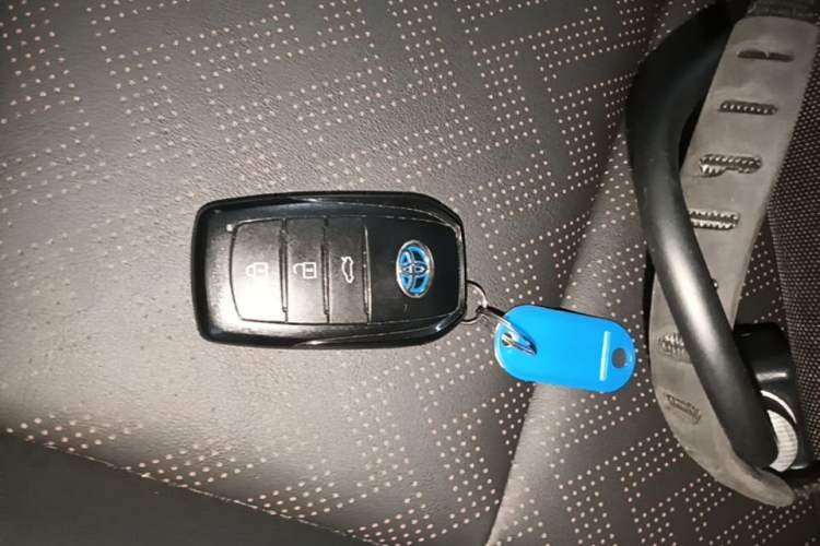Used Toyota Levin 2023 Smart Electric Hybrid Dual-Engine 1.8L Sport Edition Vehicle Key