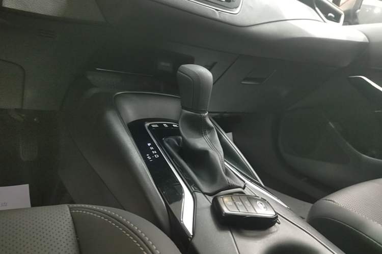 Used Toyota Levin 2023 Dual-Motor 2.0L Luxury Edition Gear Lever