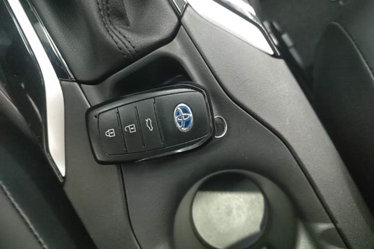 Used Toyota Levin 2023 Dual-Motor 2.0L Luxury Edition Vehicle Key