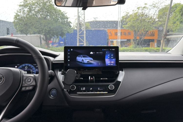 Used Toyota Levin 2023 Smart Electric Hybrid Dual-Engine 1.8L Sport Edition Audio And AC Panel
