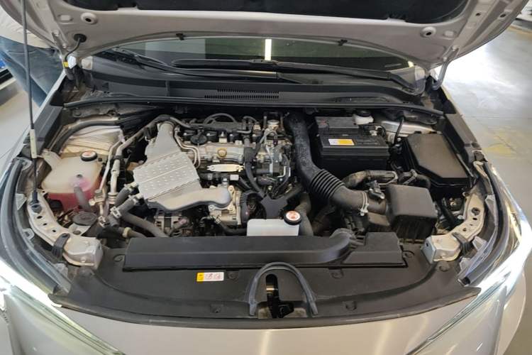 Used Toyota Levin 2023 185T CVT Luxury Edition Engine Bay