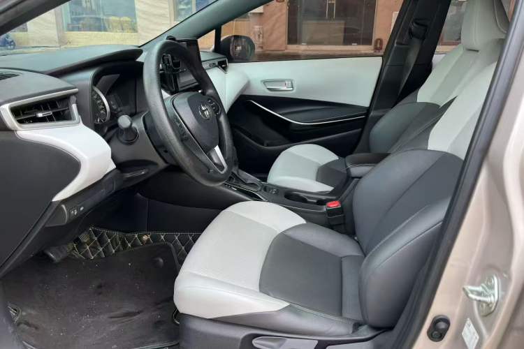 Used Toyota Levin 2023 185T CVT Luxury Edition Interior 2