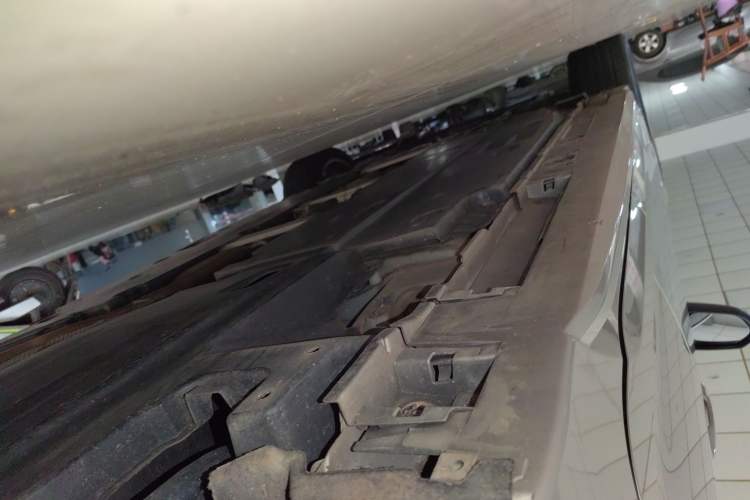 Used Toyota Levin 2023 Smart Electric Hybrid Dual-Engine 1.8L Sport Edition Left Side Sill