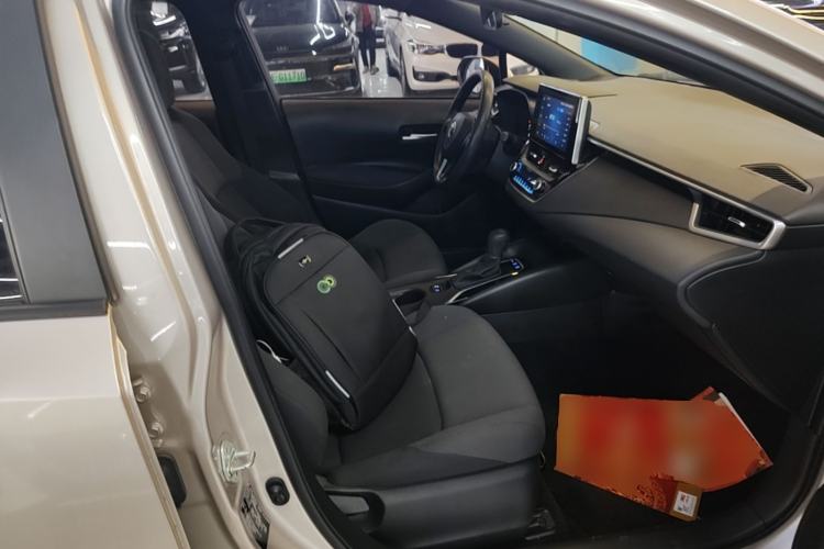 Used Toyota Levin 2023 185T CVT Luxury Edition Right Front Seat
