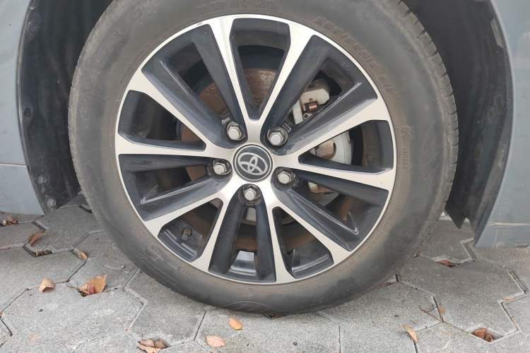 Used Toyota Levin 2023 Smart Electric Hybrid Dual-Engine 1.8L Leading Edition Right Front Wheel Hub