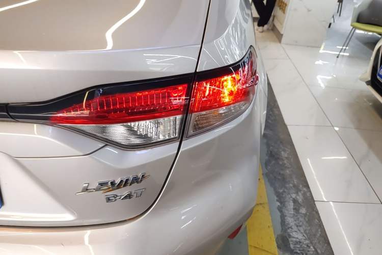 Used Toyota Levin 2023 185T CVT Luxury Edition Right Rear Taillight