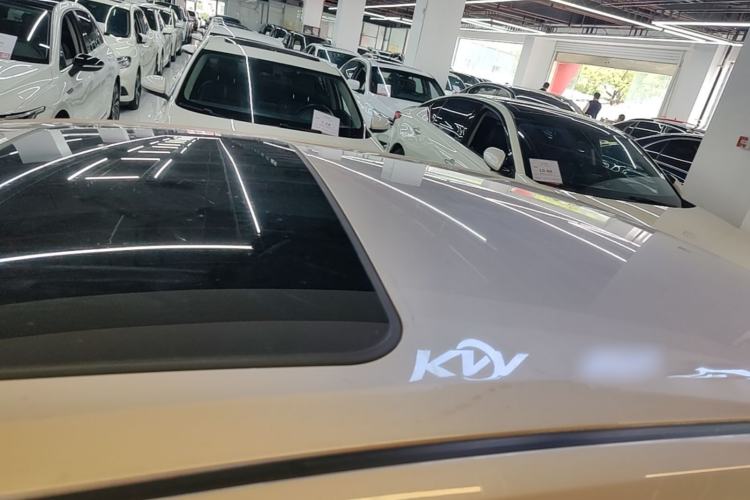 Used Toyota Levin 2023 185T CVT Luxury Edition Roof