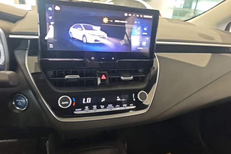 Used Toyota Levin 2023 Smart Electric Hybrid Dual-Engine 1.8L Sport Edition Audio And AC Panel