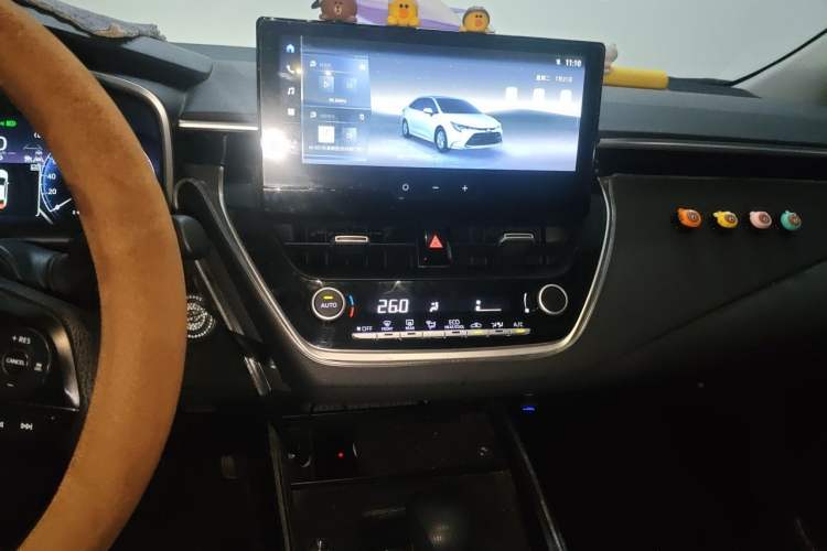Used Toyota Levin 2023 Smart Electric Hybrid Dual-Engine 1.8L Luxury Edition Audio And AC Panel