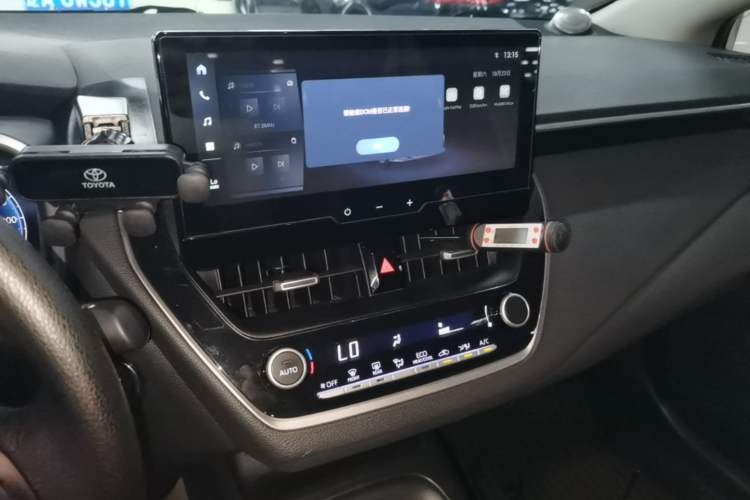 Used Toyota Levin 2023 Smart Electric Hybrid Dual-Engine 1.8L Luxury Edition Audio And AC Panel