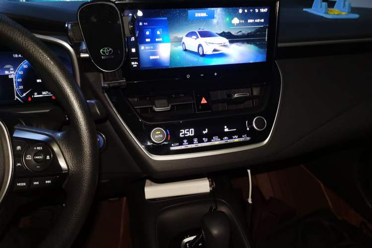 Used Toyota Levin 2023 Smart Electric Hybrid Dual-Engine 1.8L Sport Edition Audio And AC Panel