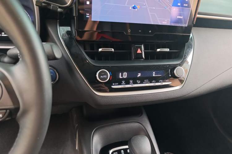 Used Toyota Levin 2023 Smart Electric Hybrid Dual-Engine 1.8L Sport Edition Audio And AC Panel