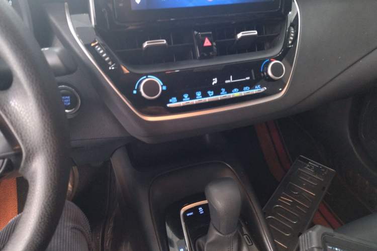 Used Toyota Levin 2023 185T CVT Luxury Edition Audio And AC Panel