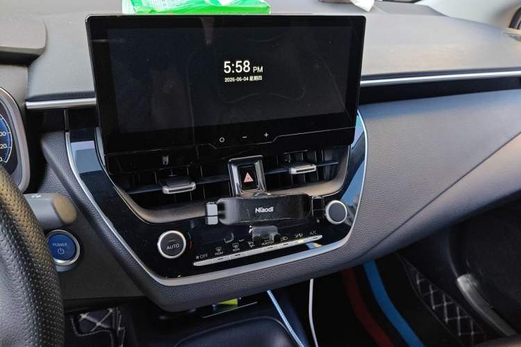 Used Toyota Levin 2023 Smart Electric Hybrid Dual-Engine 1.8L Luxury Edition Audio And AC Panel